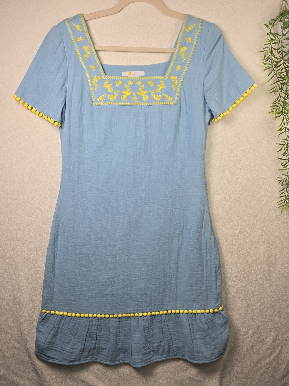BODEN BERNADETTE EMBROIDERED COTTON DRESS SOFT BLUE WITH YELLOW DESIGN WOMENS 2 - Picture 1 of 12